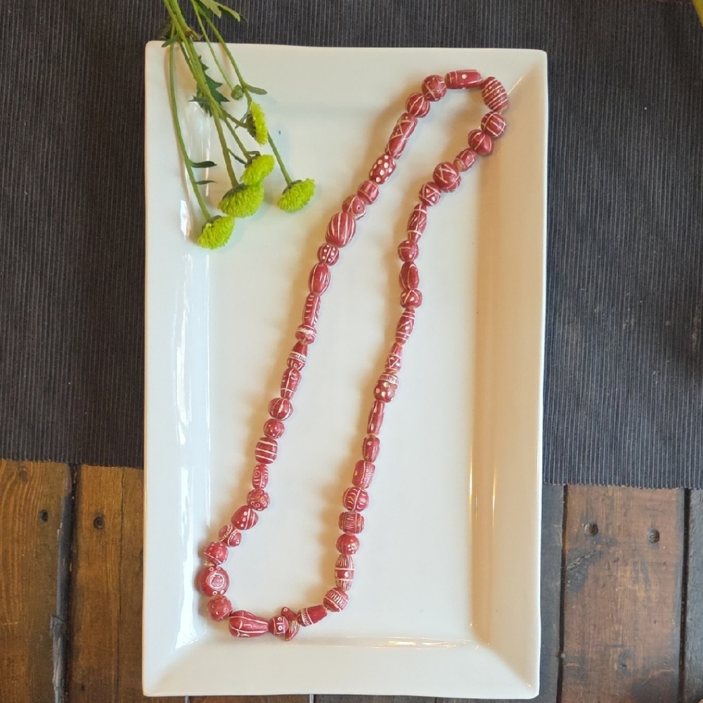 Chic Pink Beaded Necklace